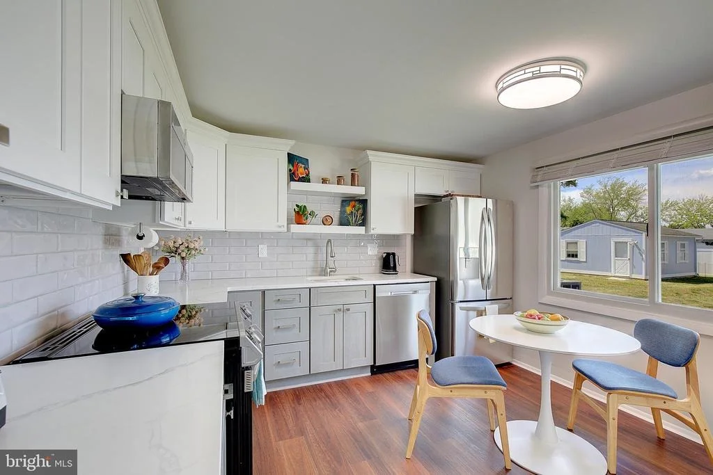 Photo of 5304 DORIS DRIVE