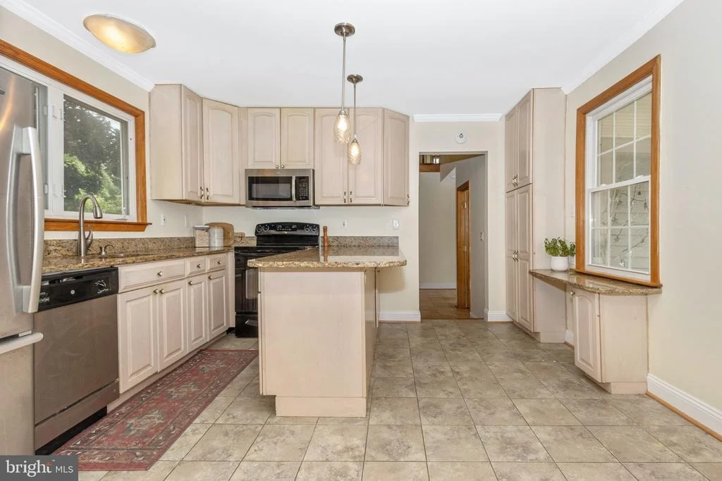 Photo of 120 PIPING ROCK DRIVE
