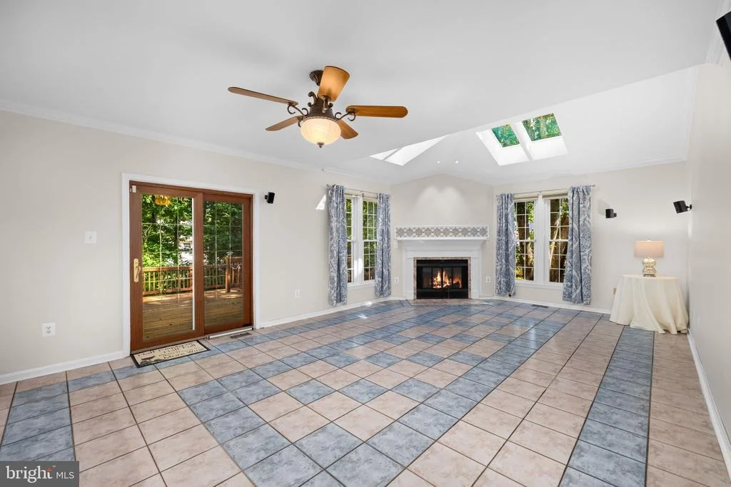Photo of 9454 LAPSTRAKE LANE