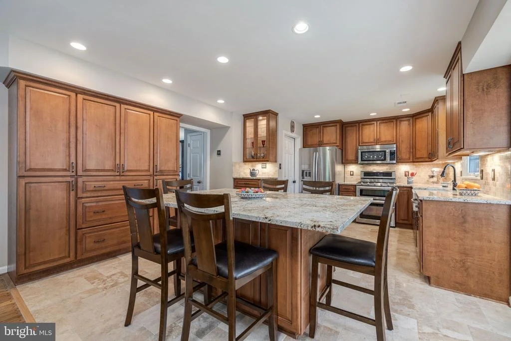 Photo of 7736 HUNTSMAN BOULEVARD