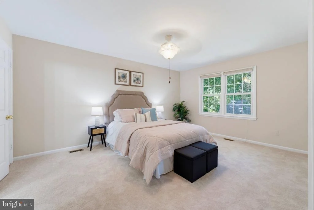Photo of 7827 BELLEFLOWER DRIVE