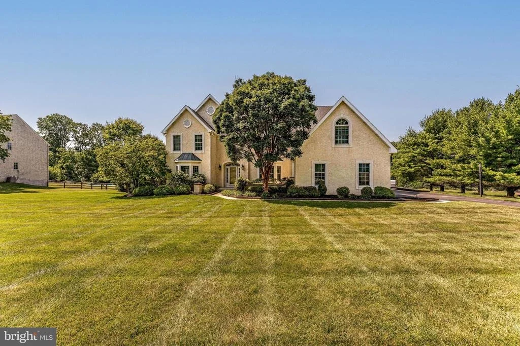 Photo of 7 SUMMERHILL DRIVE
