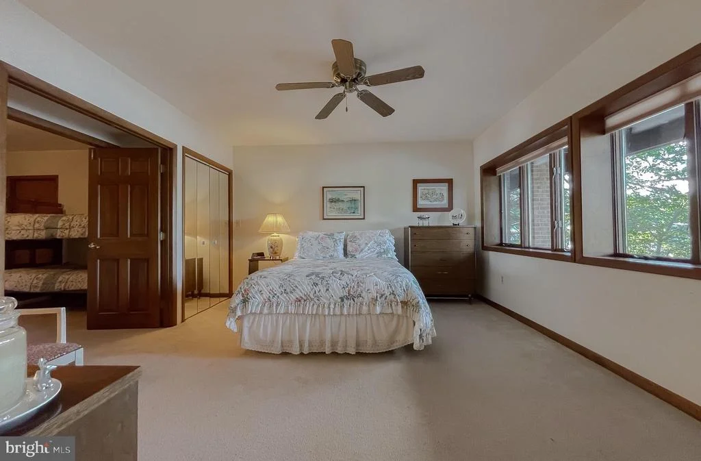 Photo of 222 HARBOR DRIVE
