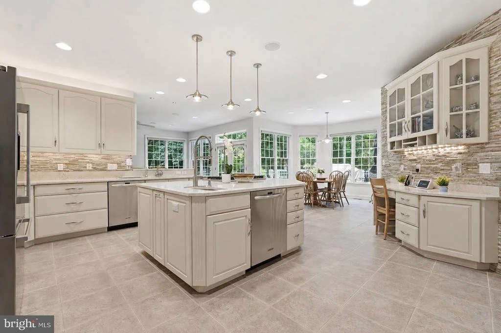 Photo of 11640 PINEY SPRING LANE