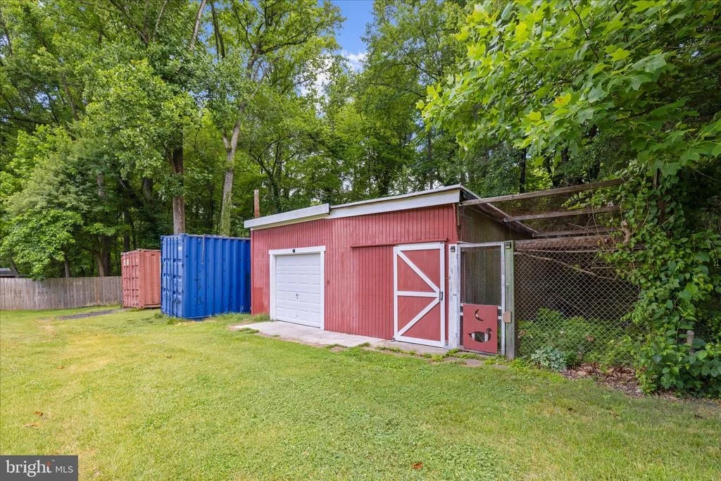 Photo of 8517 NEW CUT ROAD