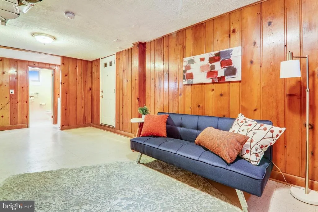 Photo of 8605 SPRINGVALE ROAD