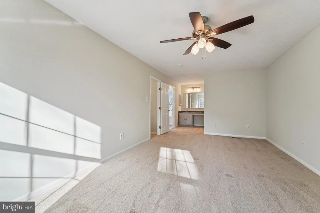 Photo of 216 BOOKHAM LANE