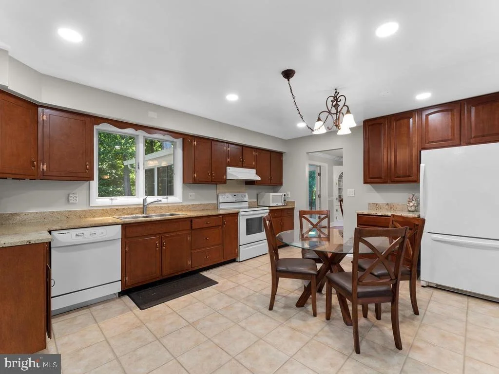 Photo of 2106 MOUNT HEBRON DRIVE