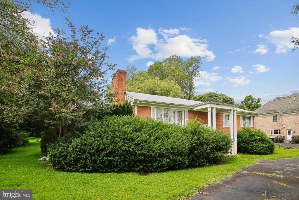 Photo of 2810 HILL ROAD