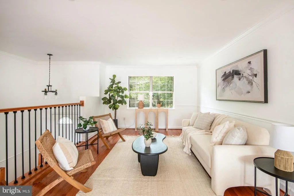 Photo of 1240 VIKING DRIVE N