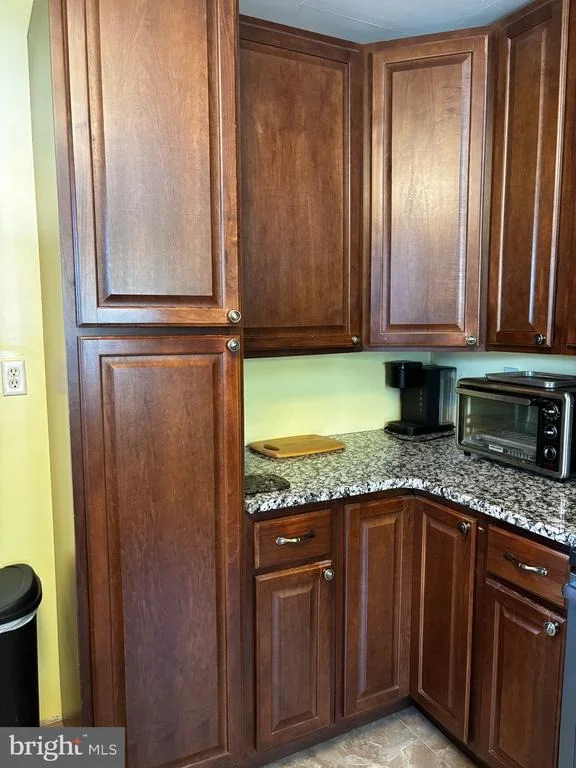 Photo of 811 LYNVUE ROAD