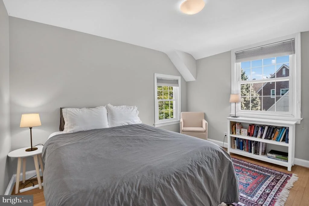 Photo of 104 WILLIAMSBURG DRIVE