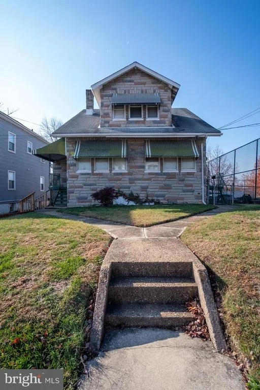 Photo of 1816 FAIRVIEW AVENUE
