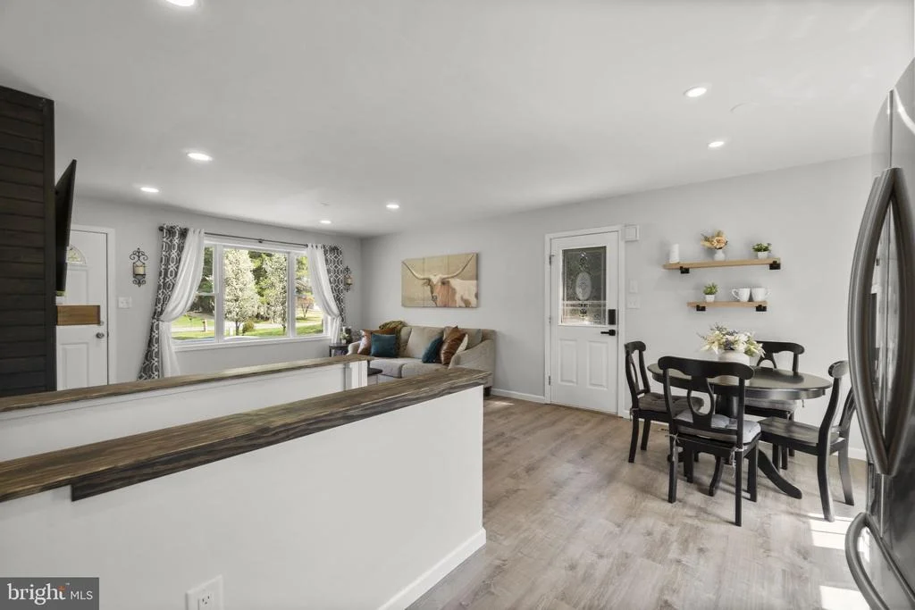 Photo of 7726 MCCLELLAN AVENUE