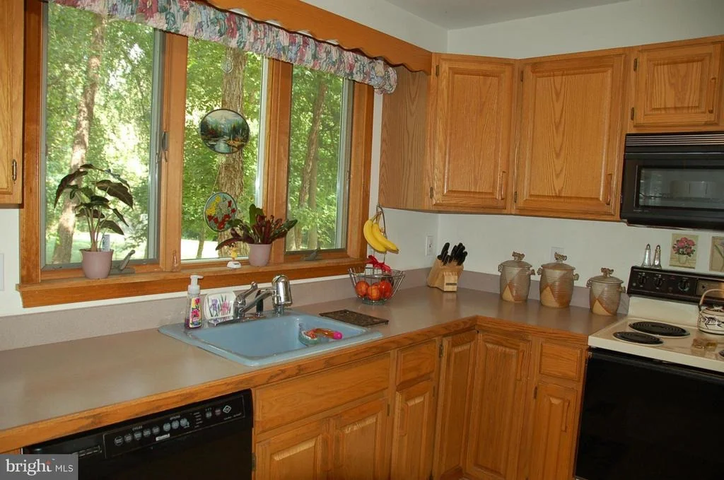 Photo of 6444 MEADOWLARK DRIVE
