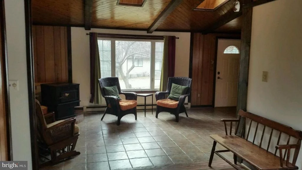 Photo of 780 SPRUCE DRIVE