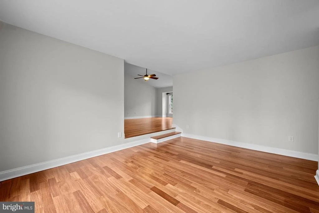 Photo of 10215 MARTINHOE DRIVE