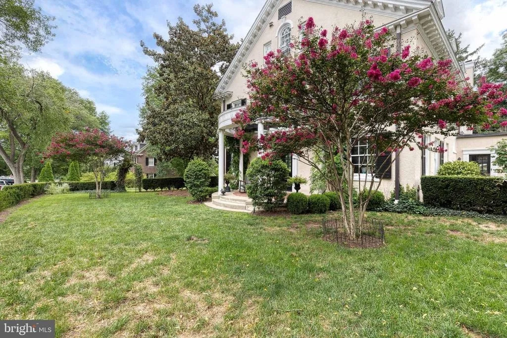 Photo of 501 SOMERSET ROAD