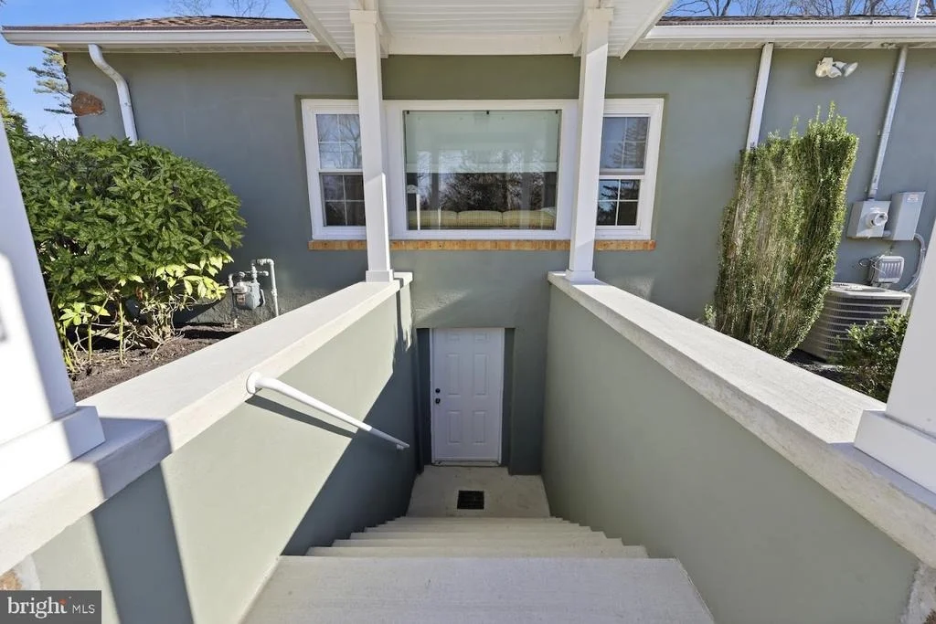 Photo of 862 CENTRAL AVENUE