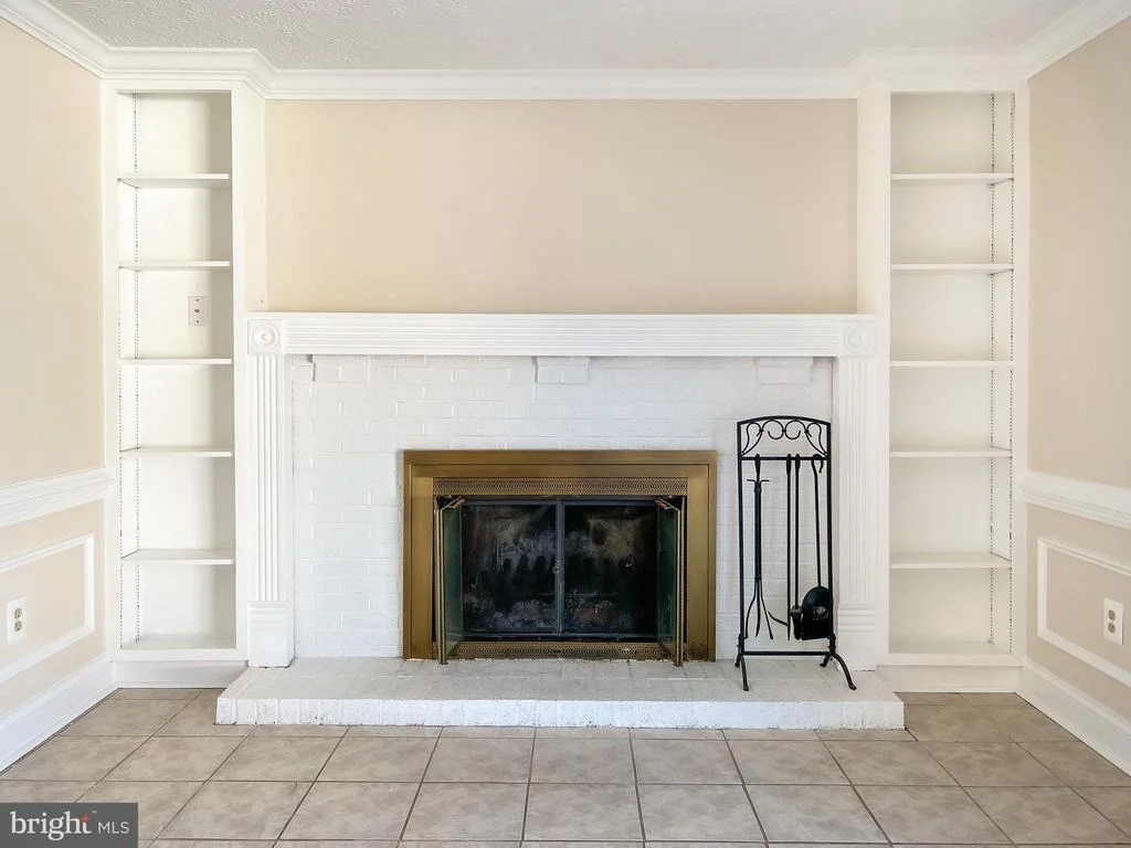 Photo of 1800 LAWNVIEW DRIVE