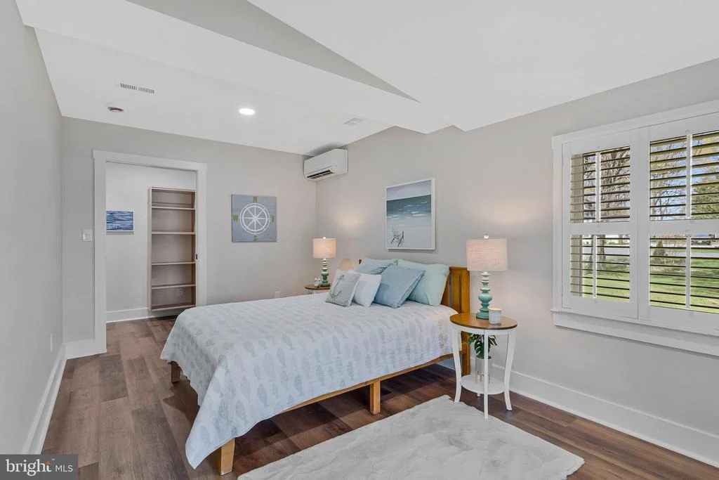 Photo of 1268 HAYES ROAD
