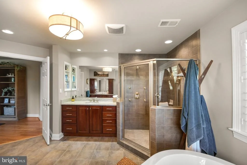 Photo of 4606 MOCKINGBIRD LANE