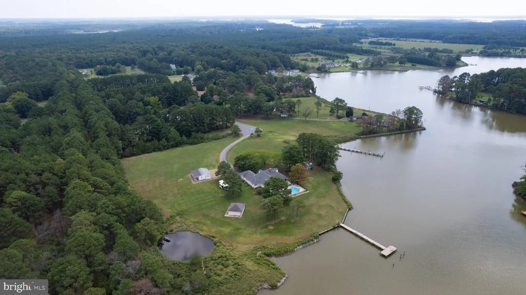 Photo of 1001 WAGNER POINT ROAD