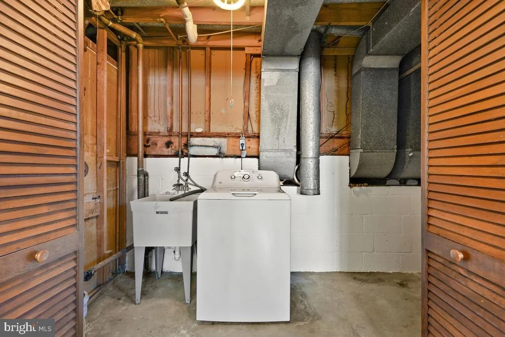 Photo of 13204 HATHAWAY DRIVE