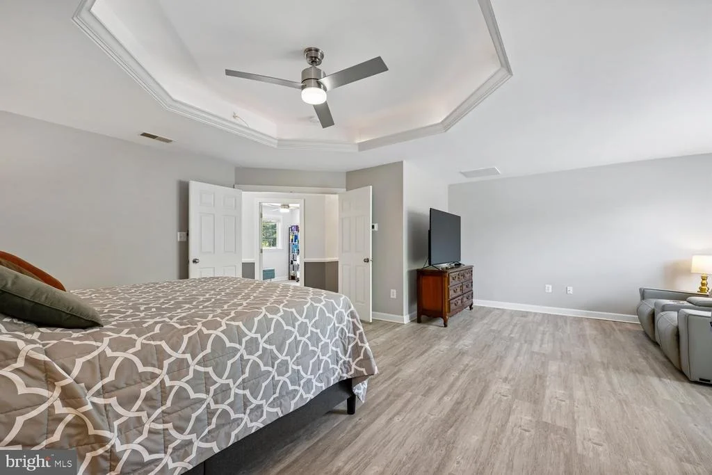 Photo of 503 GLENBROOK DRIVE