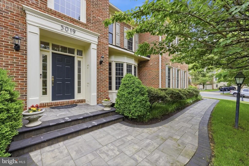 Photo of 5019 TOTHILL