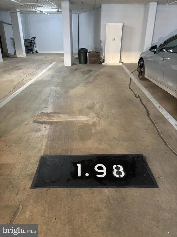 Photo of Unit 11015 at 15101 INTERLACHEN DRIVE