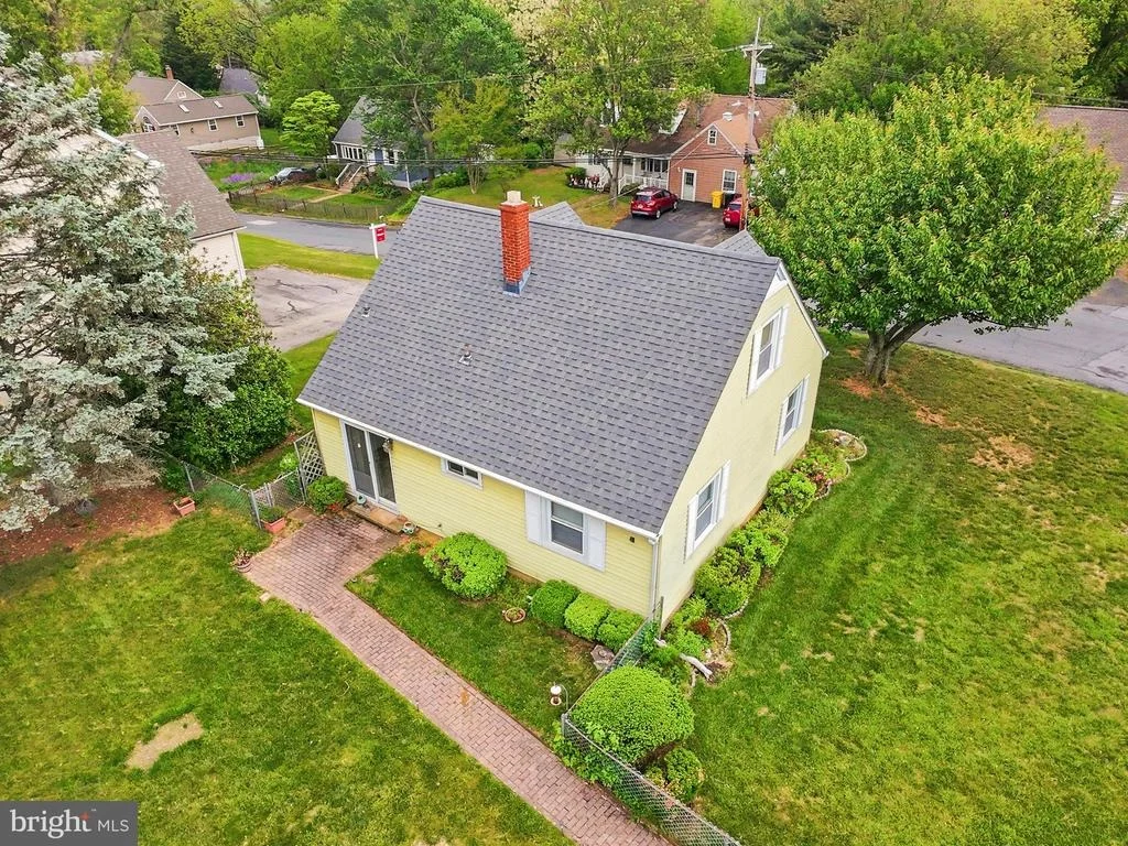 Photo of 306 CLIFTON AVENUE