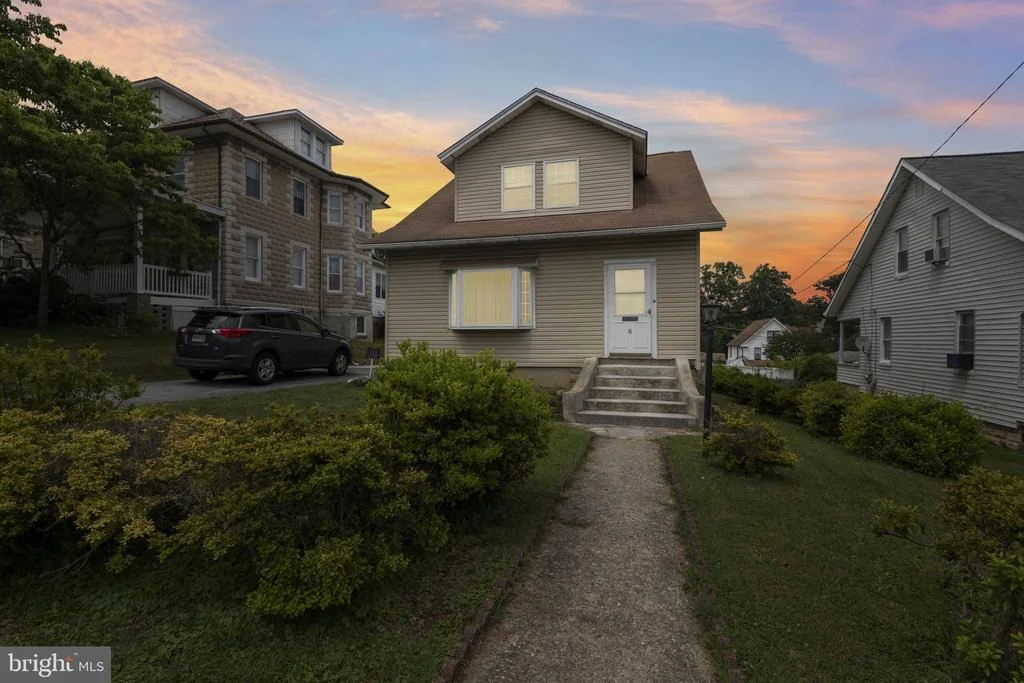 Photo of 6 CHESLEY AVENUE