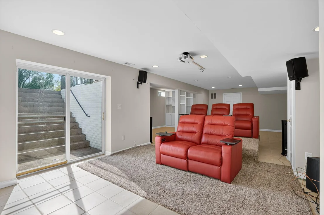 Photo of 25845 SPRING FARM CIRCLE