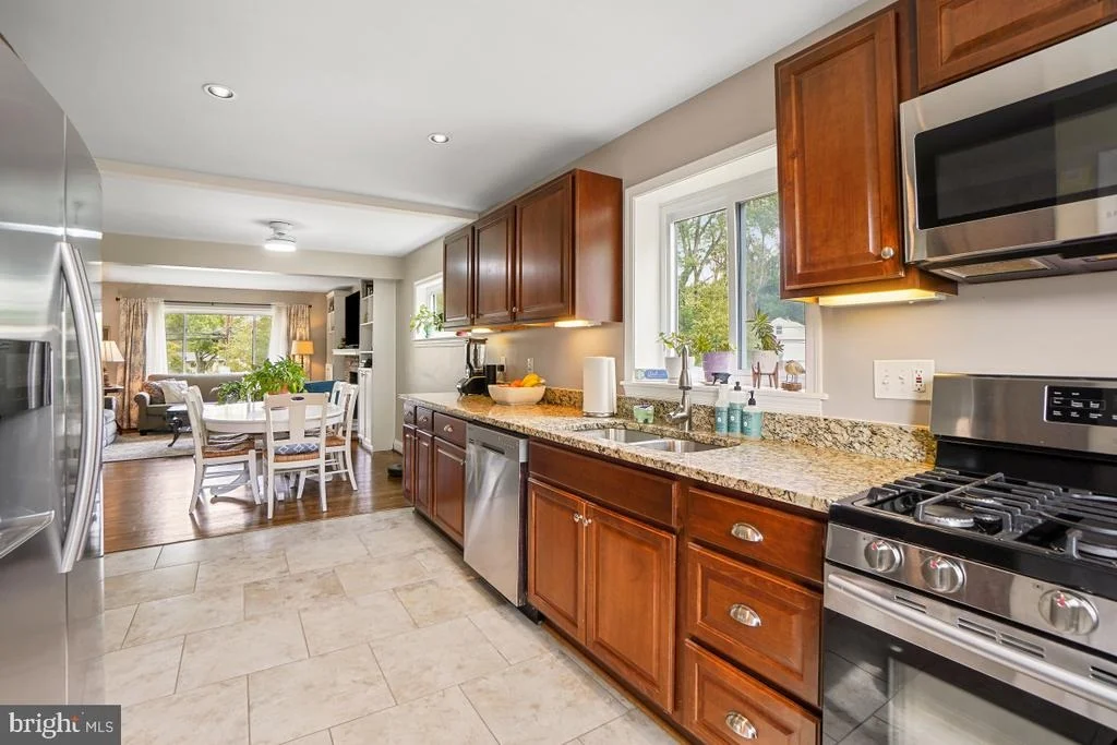 Photo of 401 ROYALTON ROAD