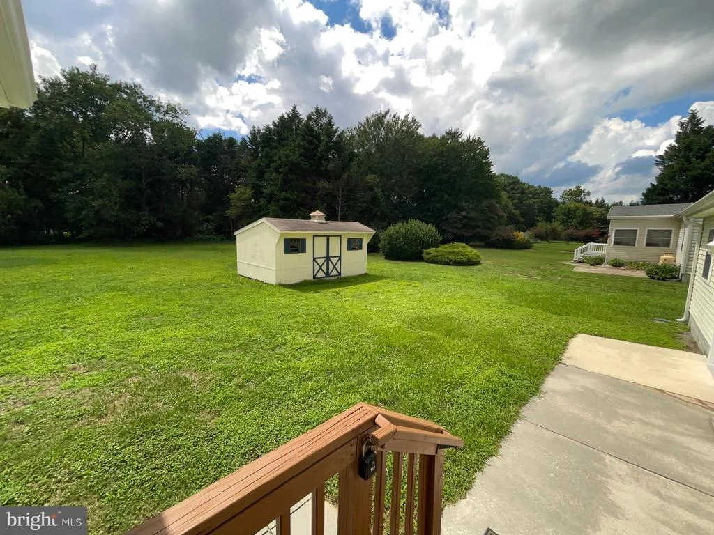 Photo of 28 CIRCLE DRIVE W
