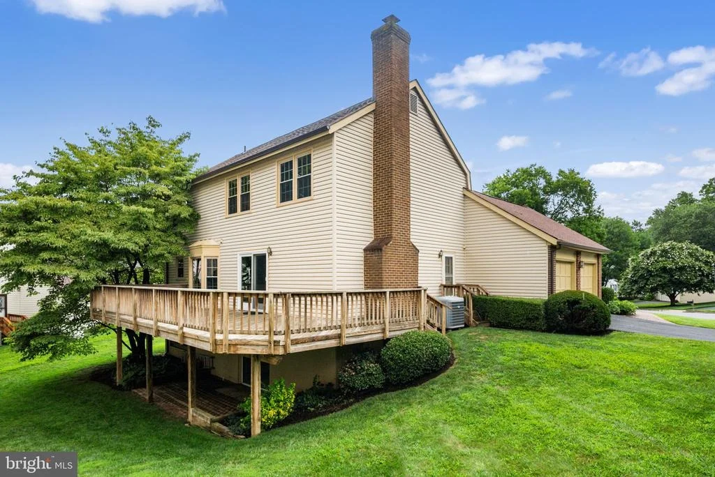 Photo of 6011 BURNSIDE LANDING DRIVE