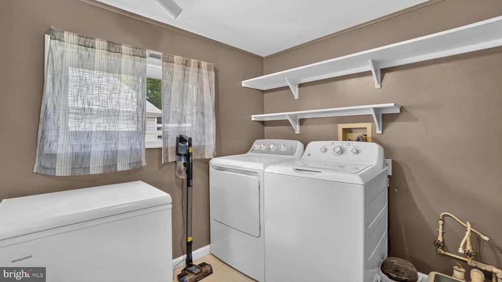 Photo of 7741 OUTING AVENUE