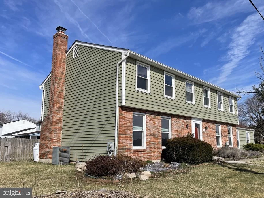 Photo of 1341 BUTTERFLY LANE