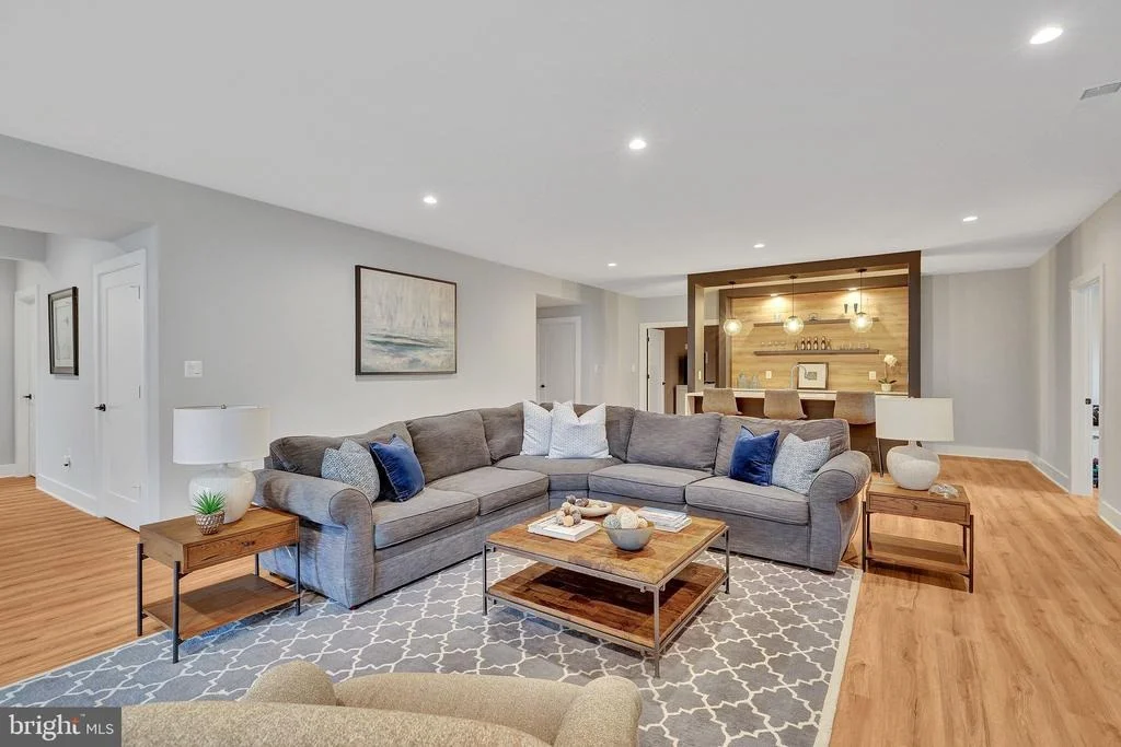 Photo of 1100 BALLS HILL ROAD