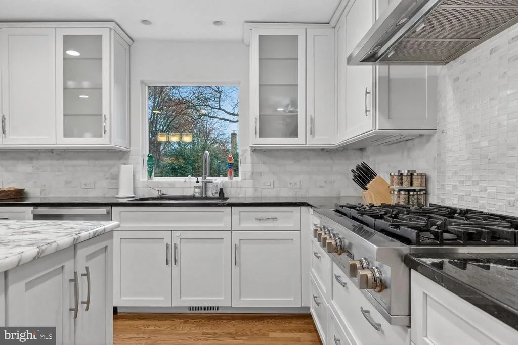 Photo of 1205 SUFFIELD DRIVE