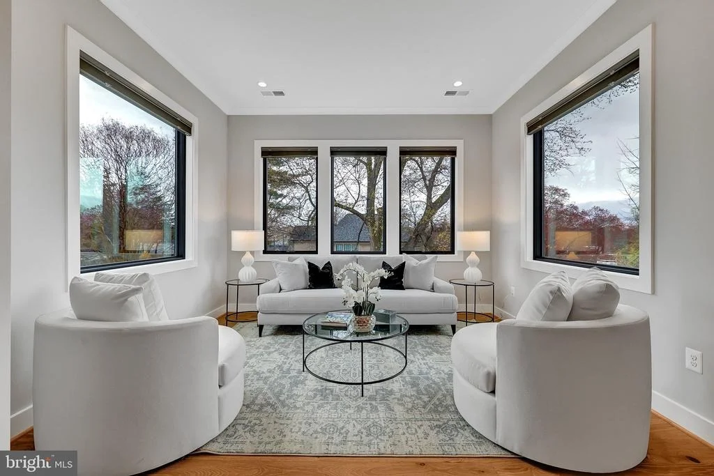 Photo of 1100 BALLS HILL ROAD