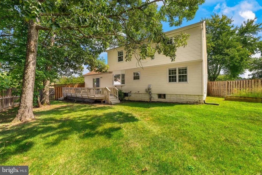 Photo of 6520 WHITE POST ROAD