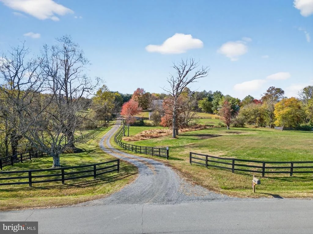 Photo of 17130 QUAIL CREEK CIRCLE