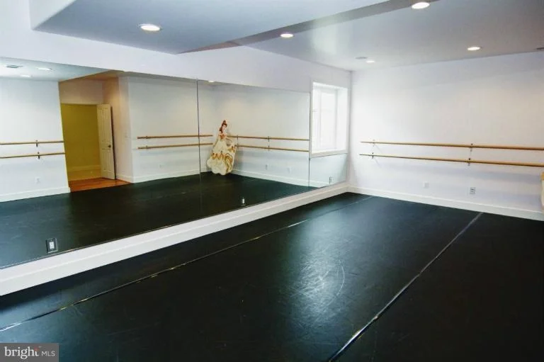 Photo of 21900 PROVIDENCE FORGE DRIVE