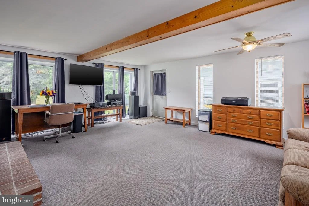 Photo of 1045 DOYLE ROAD