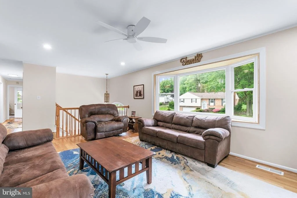 Photo of 18908 ROLLING ACRES WAY