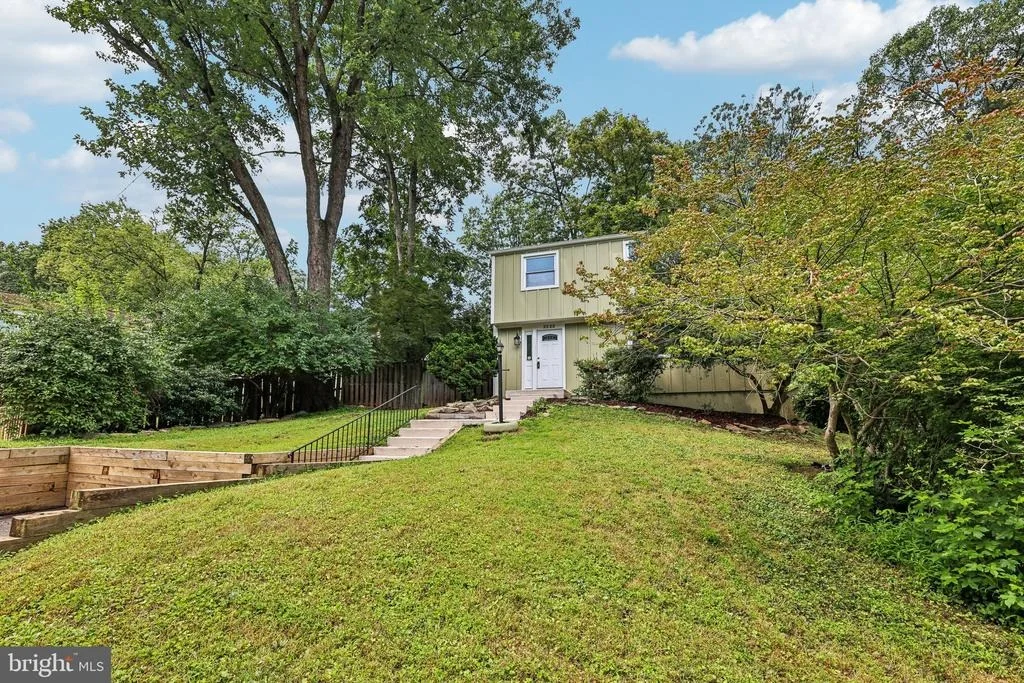 Photo of 2322 OLD TRAIL DRIVE