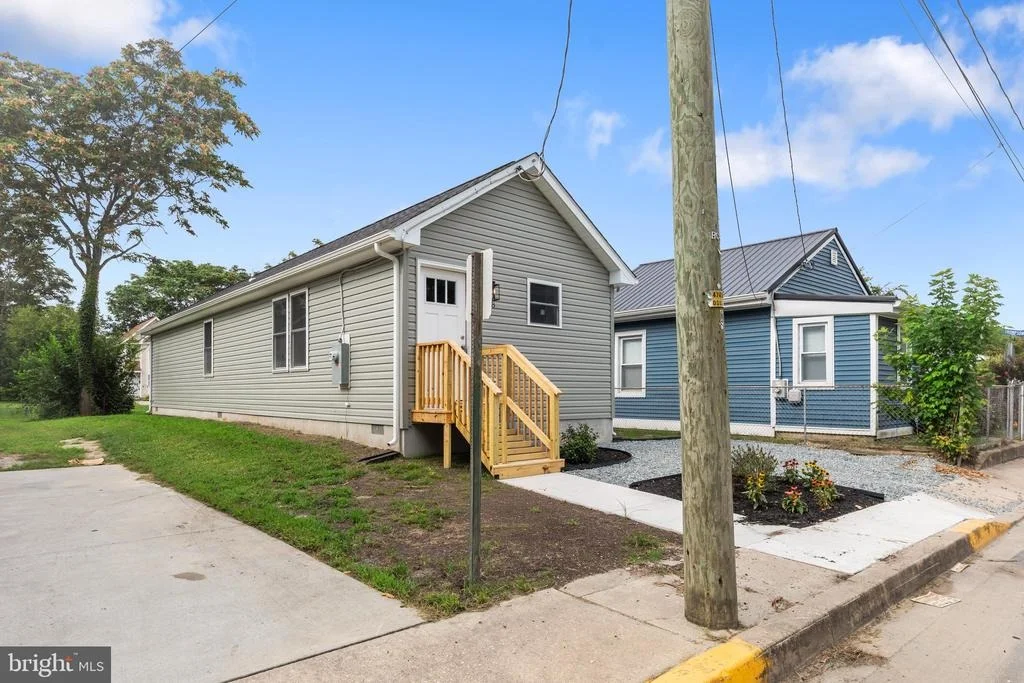 Photo of 518 W 7TH STREET