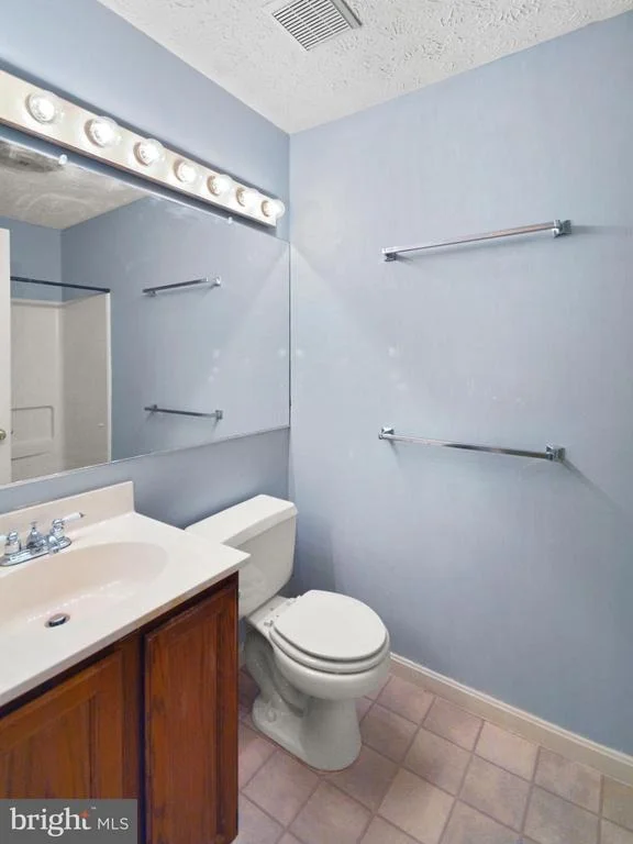 Photo of Unit 1C at 2121 WAINWRIGHT COURT